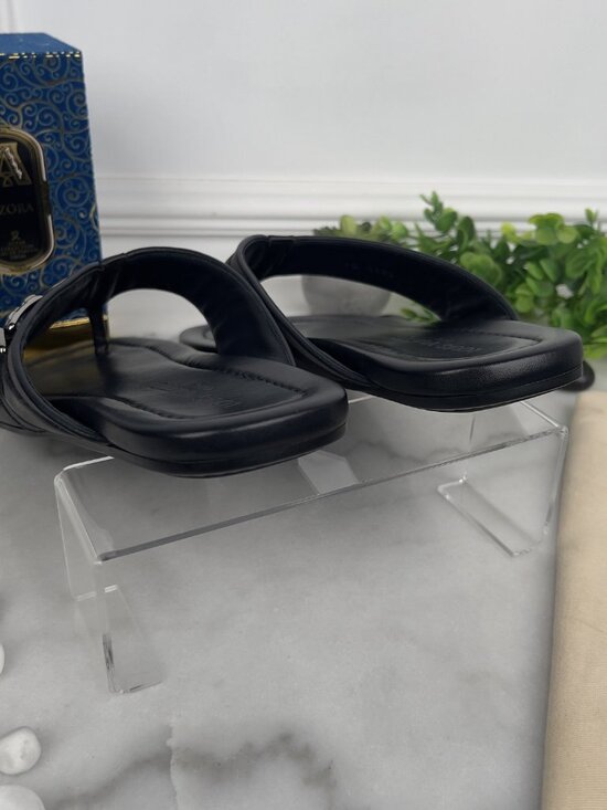 Sandals_&_Flip_Flops
